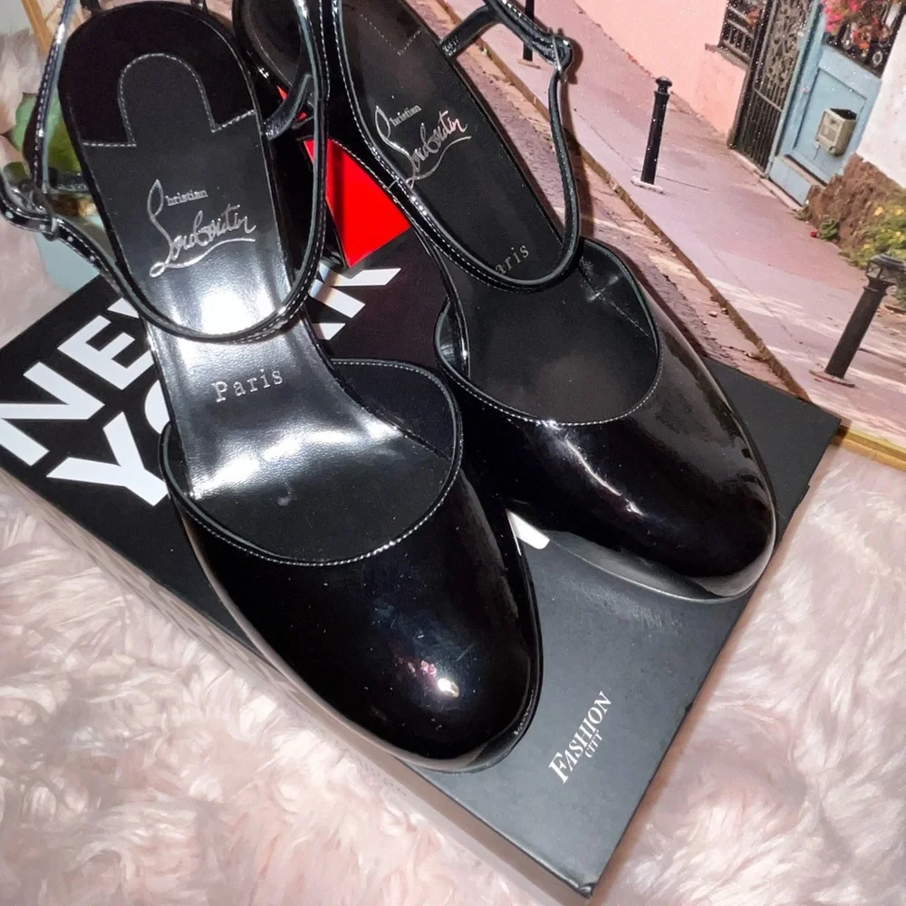 Christian Louboutin Black Patent Mary Jane Heels 39.5 - Picture 3 of 14